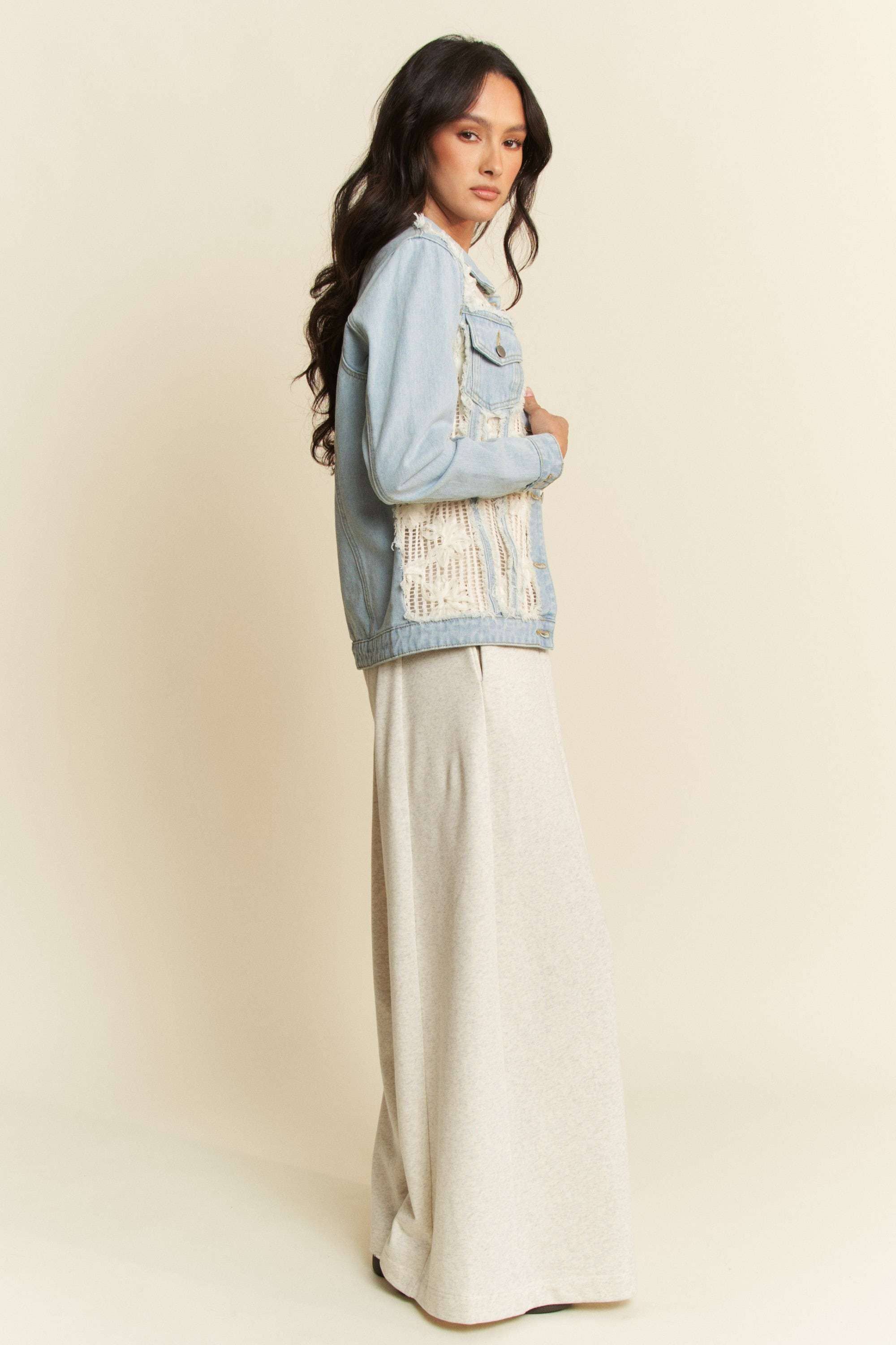 FRAYED LACE PANEL DENIM JACKET
