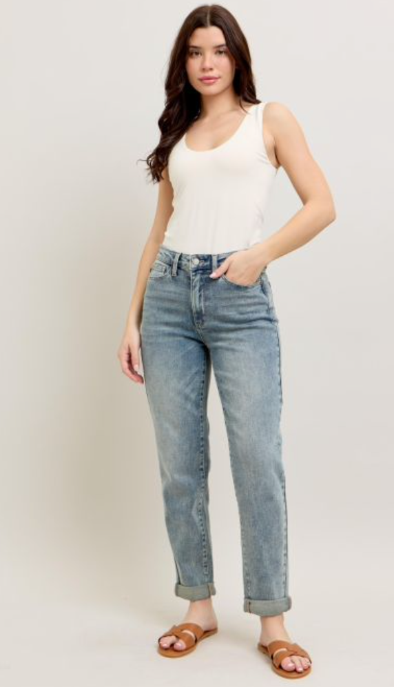 Judy Blue Vintage Wash Double Roll Cuff Boyfriend Fit