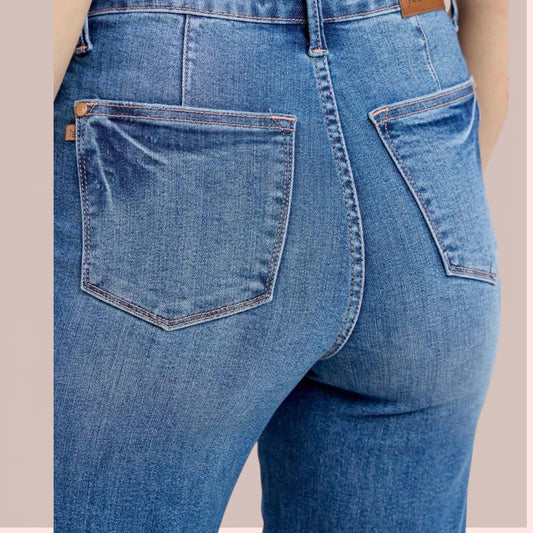 Judy Blue HW Straight-Leg Jeans – Contrast Pink Stitching