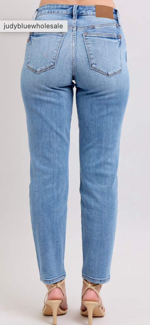 Slim Fit Vintage Wash Straight Leg Judy Blue Jean