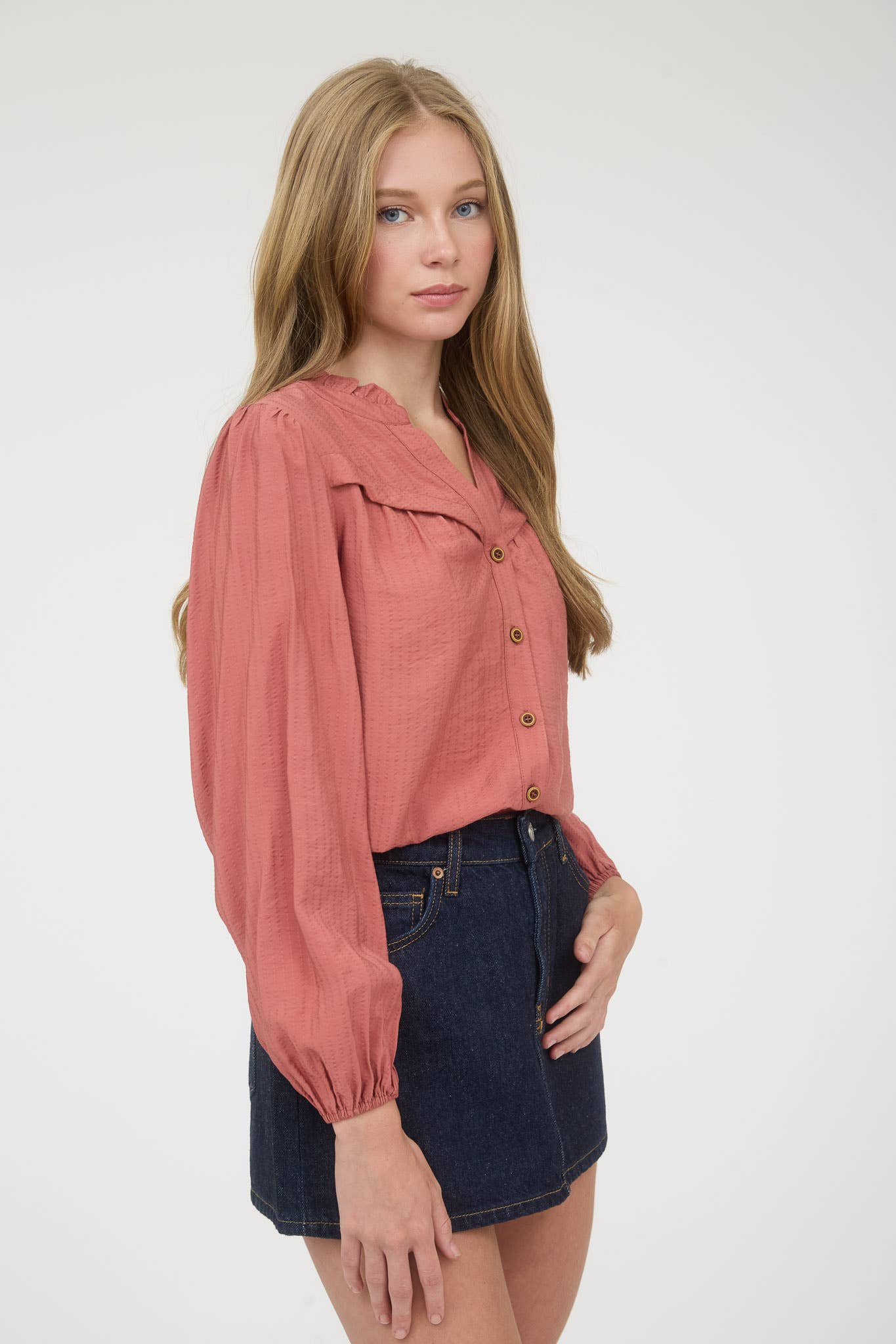 RUFFLE NECK BUTTON DOWN LONG SLEEVE TOP